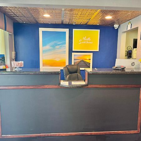 Days Inn By Wyndham Seneca-Clemson מראה חיצוני תמונה